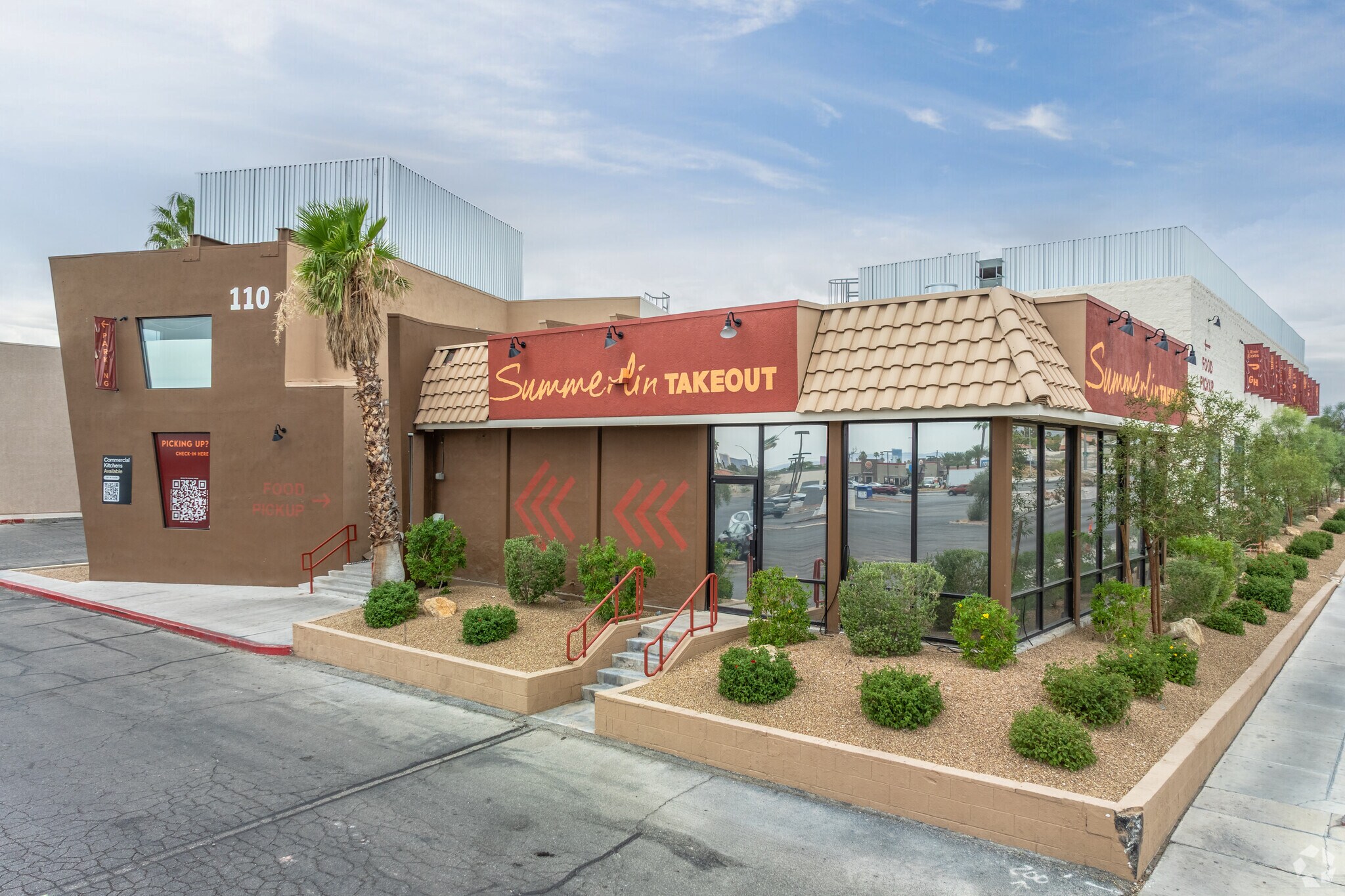 120-210 S Rainbow Blvd, Las Vegas, NV à louer Photo de l’immeuble– Image 1 sur 9
