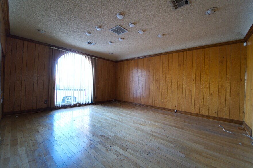 4443 Maine Ave, Baldwin Park, CA à louer - Photo de l’immeuble – Image 3 sur 6