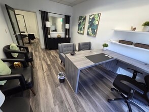 6404 Wilshire Blvd, Los Angeles, CA à louer Photo intérieure– Image 1 sur 4