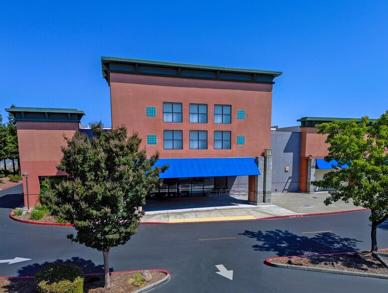 2765-2835 Santa Rosa Ave, Santa Rosa, CA à louer - Photo de l’immeuble – Image 2 sur 5