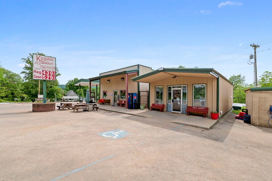 5283 Arkansas 21, Huntsville, AR à vendre - Photo de l’immeuble – Image 3 sur 28