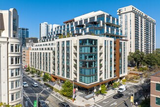 Plus de détails pour 1331 Yonge St, Toronto, ON - Local commercial à louer