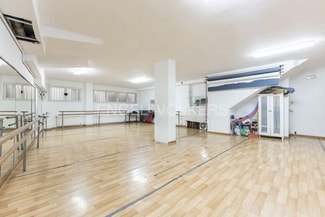 Plus de détails pour Amplio locales cerca de la Plaza Lesseps – Local commercial à vendre, Barcelona