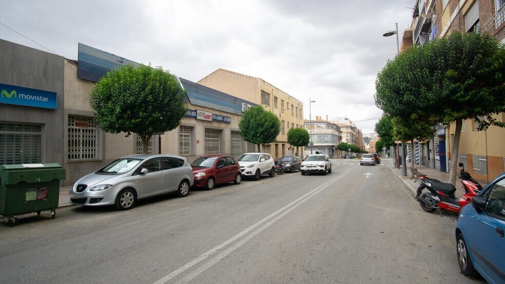 Local commercial dans Petrer, Alicante à vendre - Photo de l’immeuble – Image 1 sur 16
