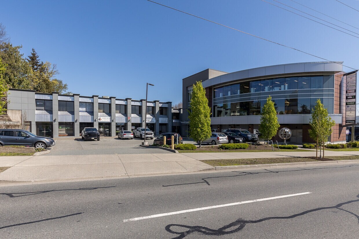 33119 S Fraser Way, Abbotsford, BC à louer Photo de l’immeuble– Image 1 sur 8