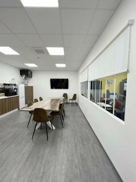 Local d'activités dans Heillecourt à vendre - Photo intérieure – Image 1 sur 13