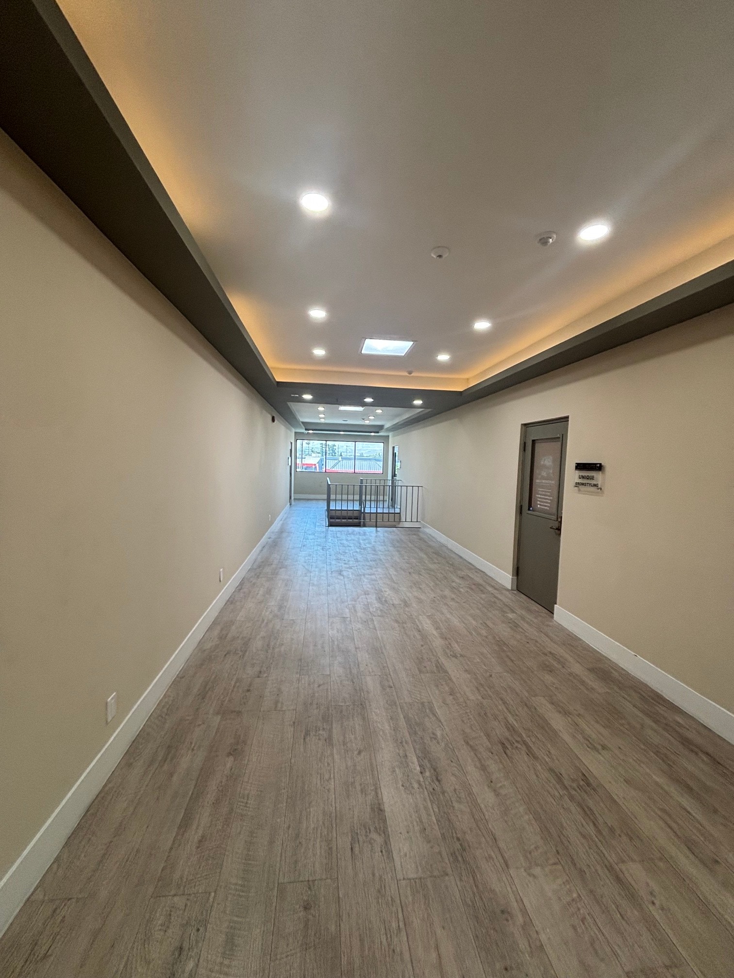 10193-101205 Hole Ave, Riverside, CA à louer Photo intérieure– Image 1 sur 4