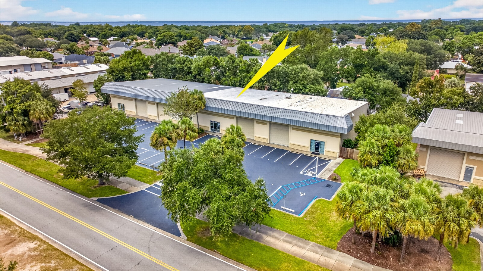 295 Azalea Dr, Destin, FL 32541 - Lot 3 - - Photo intérieure - Image 2 of 13