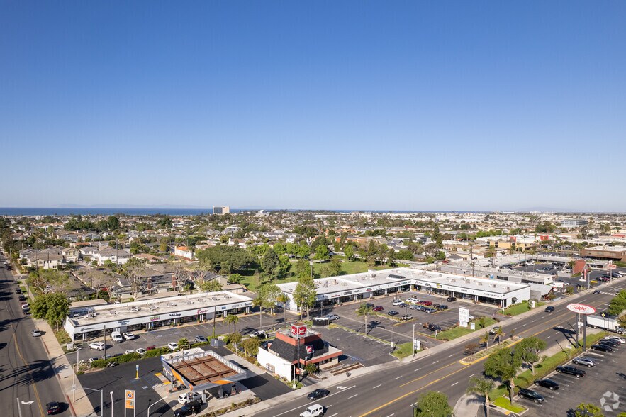 369 E 17th St, Costa Mesa, CA à louer - Aérien – Image 3 sur 16