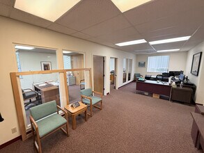 6745 SW Hampton St, Portland, OR à louer Photo intérieure– Image 2 sur 5