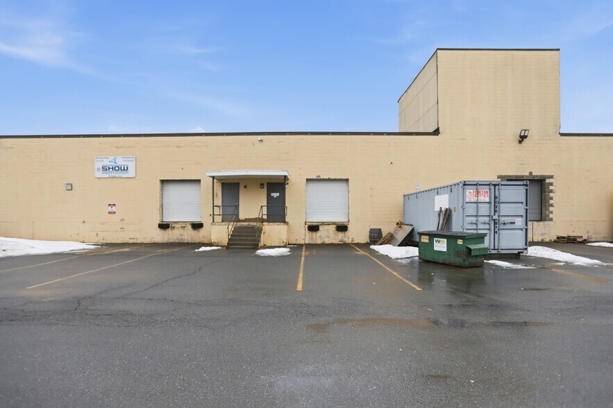 678 Andover St, Lawrence, MA à vendre - Photo de l’immeuble – Image 3 sur 26