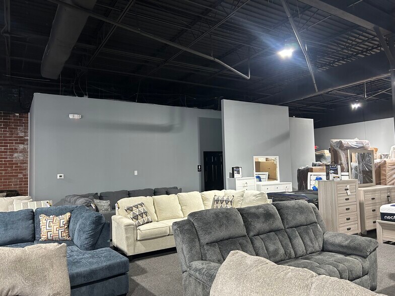 2586-2646 Onslow Dr, Jacksonville, NC à louer - Photo de l’immeuble – Image 2 sur 10