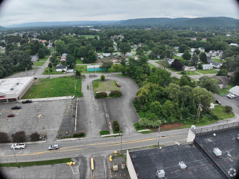 609 Chemung St, Horseheads, NY à vendre – Image 2 sur 14