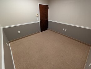 4210 N Roxboro Rd, Durham, NC à louer Photo intérieure– Image 2 sur 3