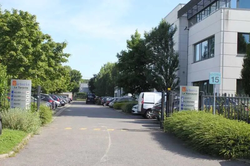 12/15 Avenue Du Hoggar, Les Ulis à louer - Photo de l’immeuble – Image 3 sur 7