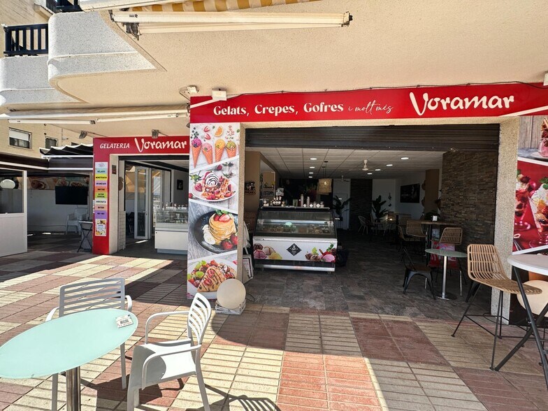 Immeuble residentiel dans Cunit, Tarragona à vendre - Photo intérieure – Image 2 sur 2