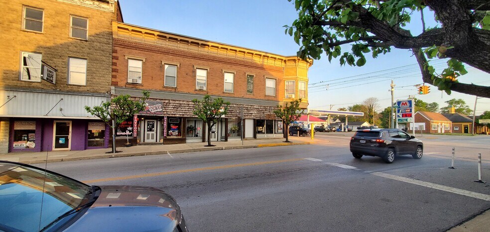 100 N High St, Mount Orab, OH à vendre - Photo de l’immeuble – Image 3 sur 8