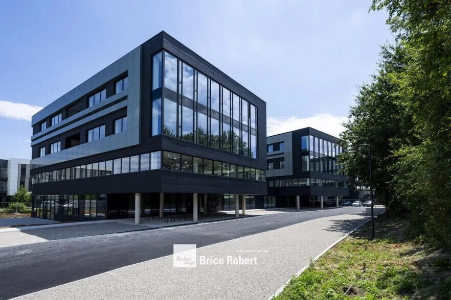 185 Allée Des Frènes, Limonest à vendre - Photo de l’immeuble – Image 2 sur 14