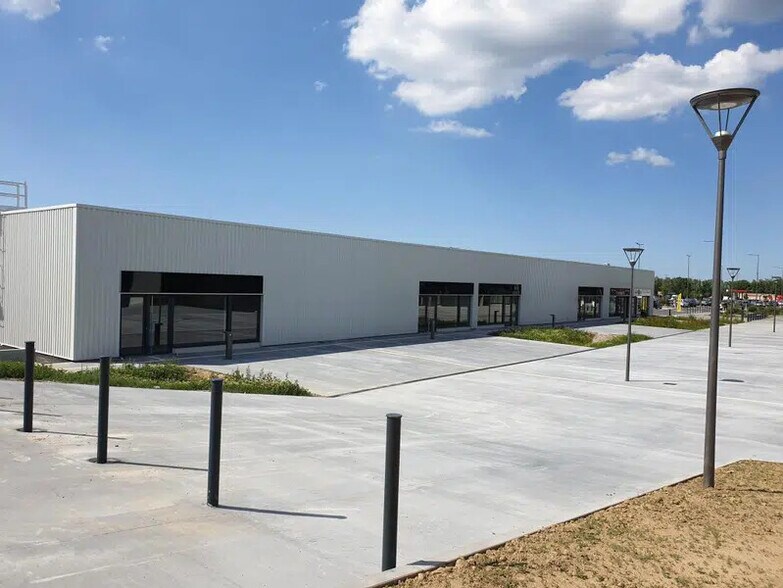 Local commercial dans Phalsbourg à louer - Photo de l’immeuble – Image 2 sur 5