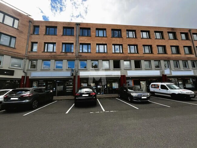 Plus de détails pour Local commercial à louer