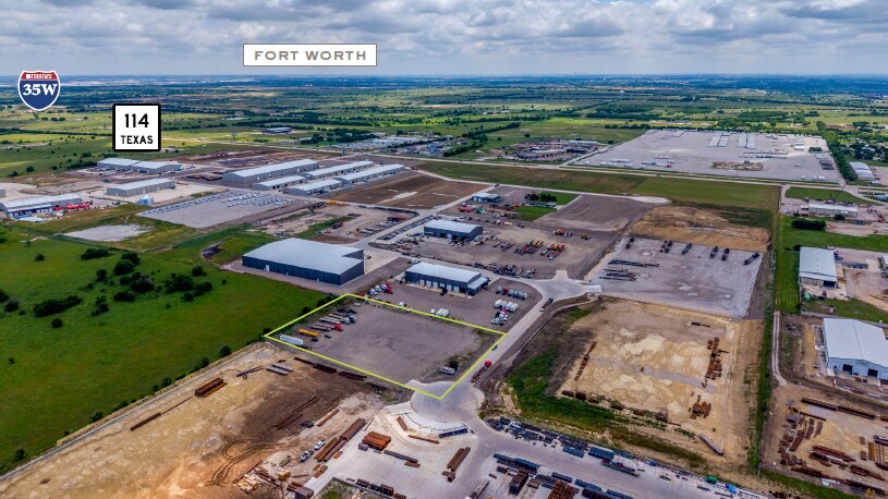 220 Panther Dr, Rhome, TX à louer - Photo de l’immeuble – Image 3 sur 4