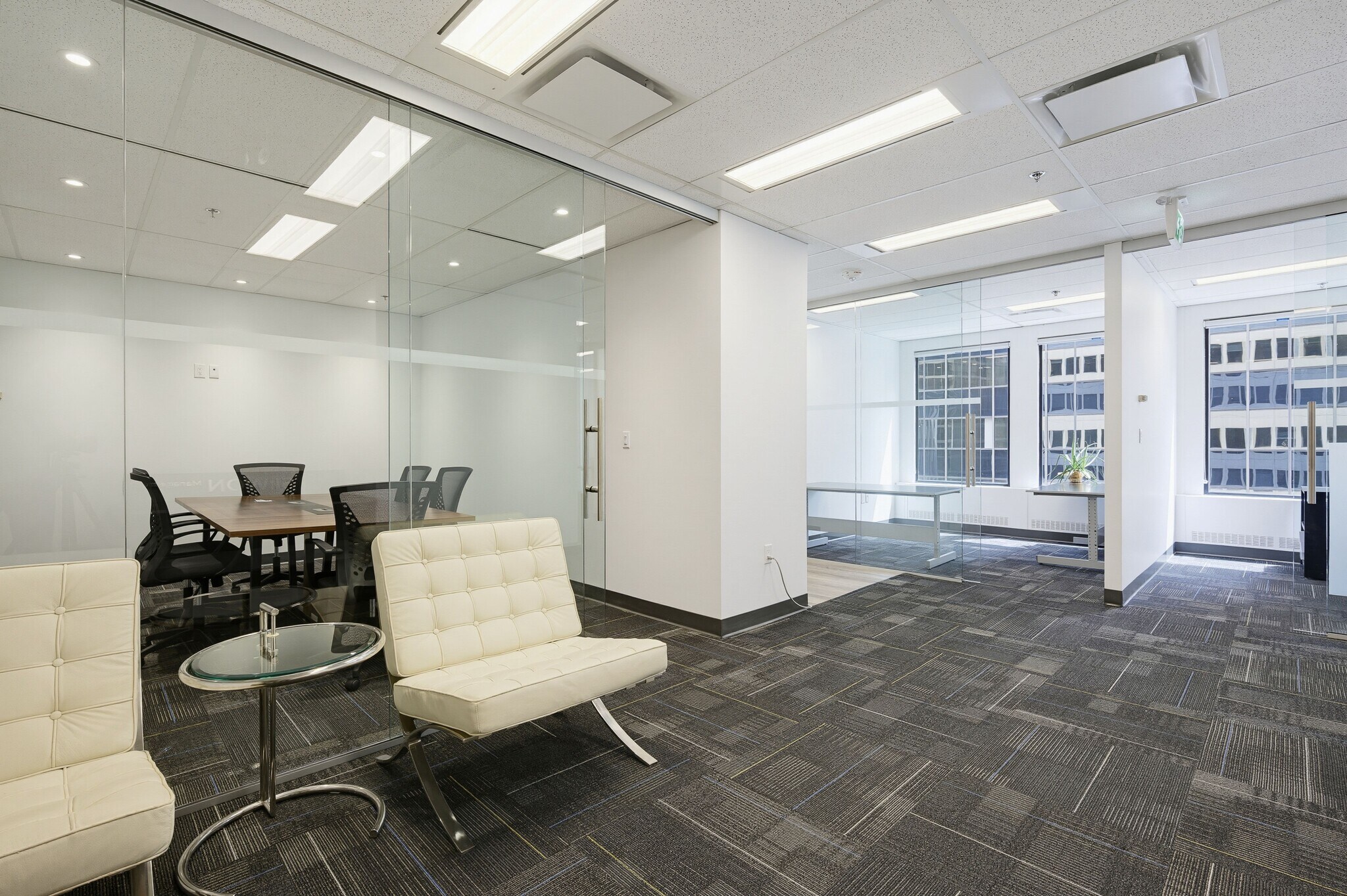 1111 Melville St, Vancouver, BC à louer Photo intérieure– Image 1 sur 7