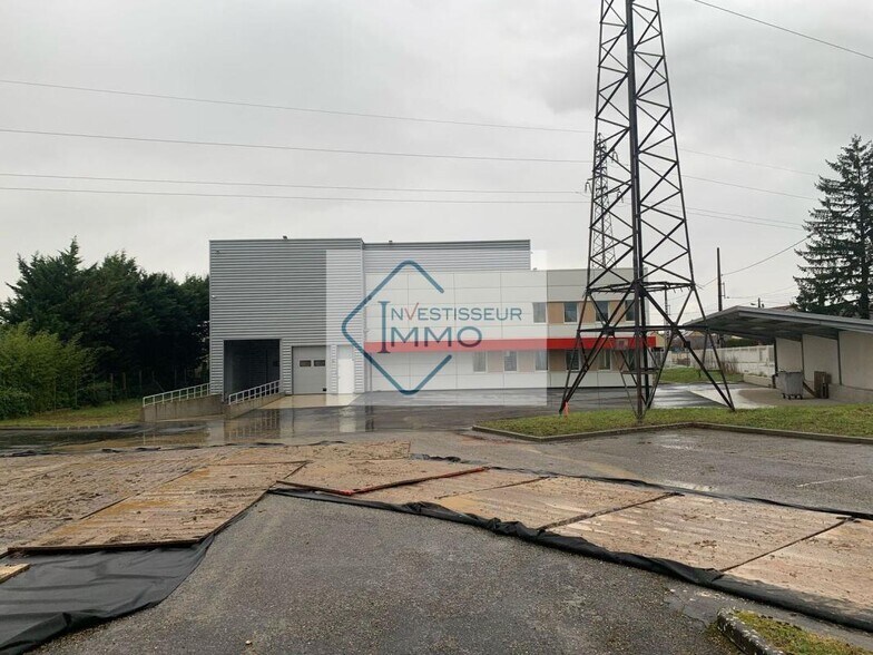 Local d’activités dans Vulaines Sur Seine à louer - Photo de l’immeuble – Image 2 sur 6