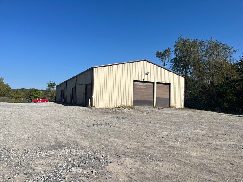 1217 Laurel Hill Dr, Mc Donald, PA à louer - Photo de l’immeuble – Image 3 sur 19