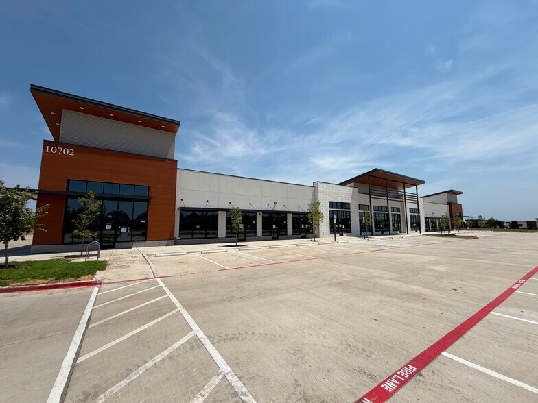 10702 Coit Rd Rd, Frisco, TX à louer - Photo de l’immeuble – Image 3 sur 14
