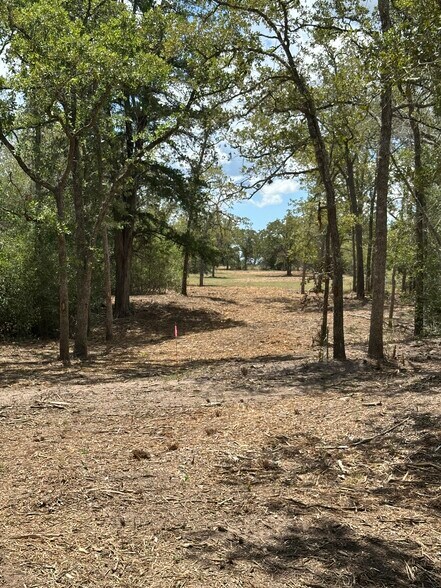 1267 County Road 134, Hallettsville, TX à vendre - Photo de l’immeuble – Image 2 sur 3