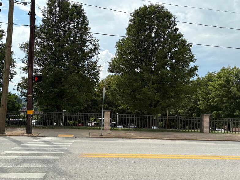 518 Main St, Wheeling, WV à vendre - Photo de l’immeuble – Image 2 sur 11