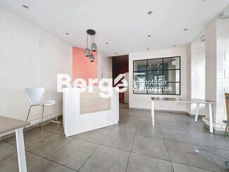 Plus de détails pour Local commercial à louer