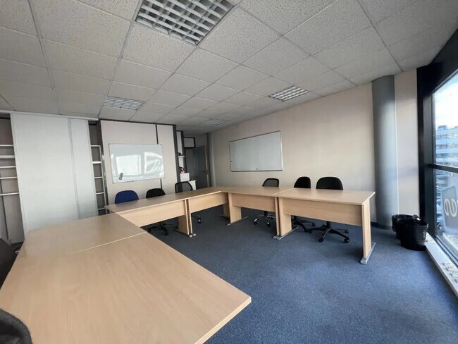 Plus de détails pour Bureau à vendre
