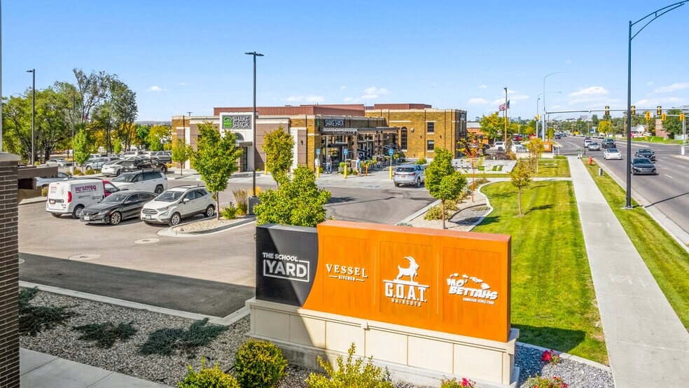 The Schoolyard portefeuille de 3 biens à vendre sur LoopNet.fr - Photo de l’immeuble – Image 3 sur 6