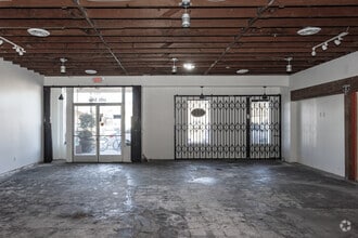 5764 E 2nd St, Long Beach, CA à louer Photo intérieure– Image 2 sur 7