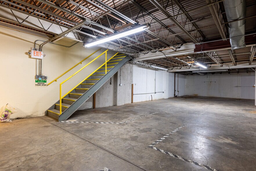 3040-3050 S Kettering Blvd, Moraine, OH à vendre - Photo de l’immeuble – Image 3 sur 28