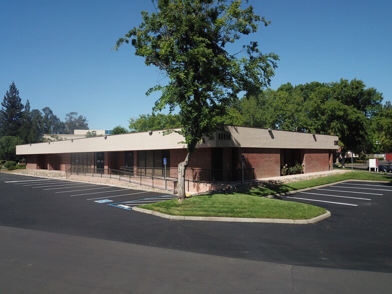 11151 Sun Center Dr, Rancho Cordova, CA à louer - Photo de l’immeuble – Image 2 sur 2