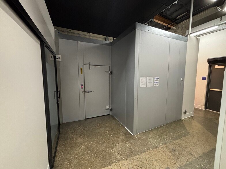 17531 Griffin Ln, Huntington Beach, CA à louer - Photo de l’immeuble – Image 3 sur 19