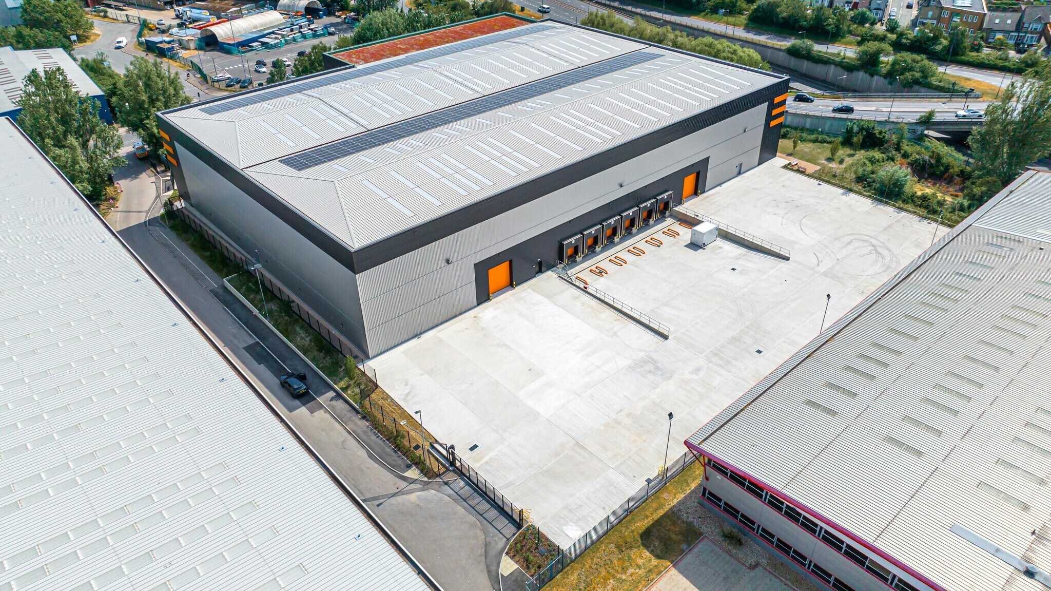 1 Church Manorway, Erith à louer Photo de l’immeuble– Image 1 sur 18