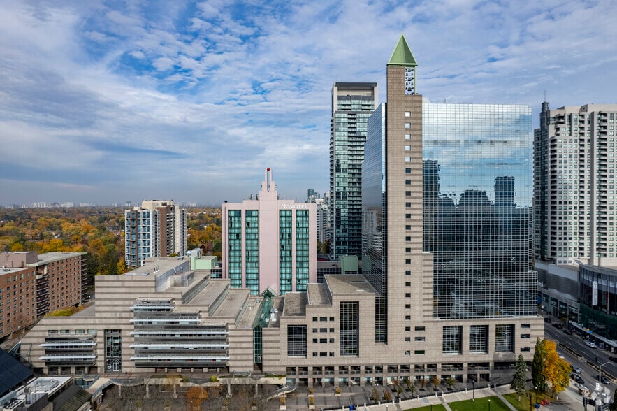 5140 Yonge St, Toronto, ON à louer - Photo de l’immeuble – Image 2 sur 5
