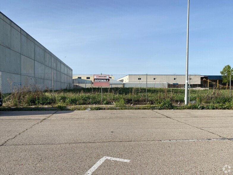 Terrain dans Loeches, Madrid à vendre - Autre – Image 2 sur 2