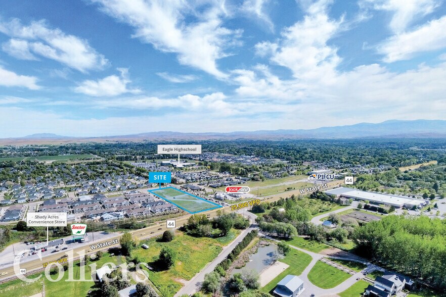 101 N Park Ln, Eagle, ID à louer - Photo de l’immeuble – Image 1 sur 3