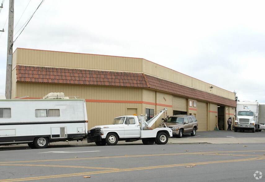 206 E Market Way, Salinas, CA à vendre - Photo de l’immeuble – Image 3 sur 4
