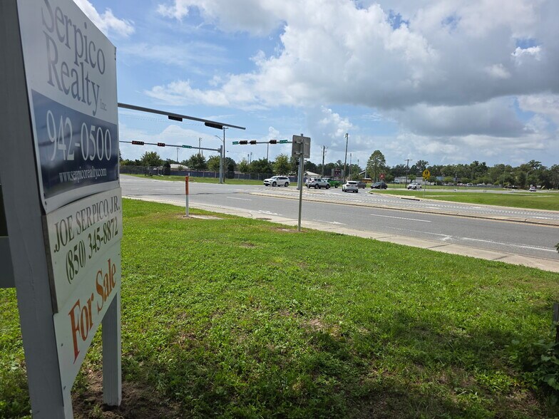 Crawfordville Hwy and U.S. 98 Hwy, Crawfordville, FL à vendre - Autre – Image 1 sur 3