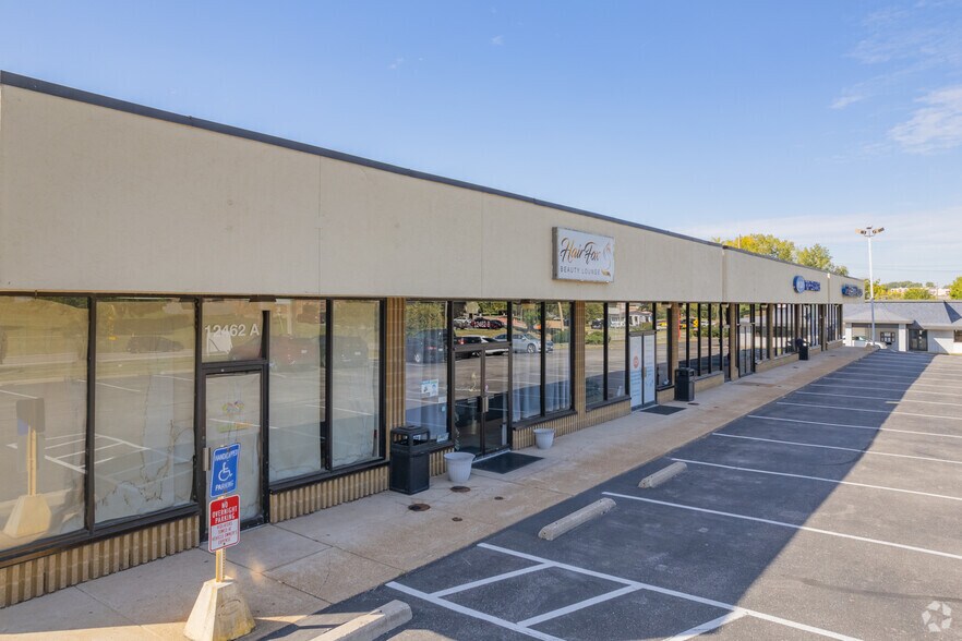 12462 Natural Bridge Rd, Bridgeton, MO à louer - Photo de l’immeuble – Image 3 sur 22
