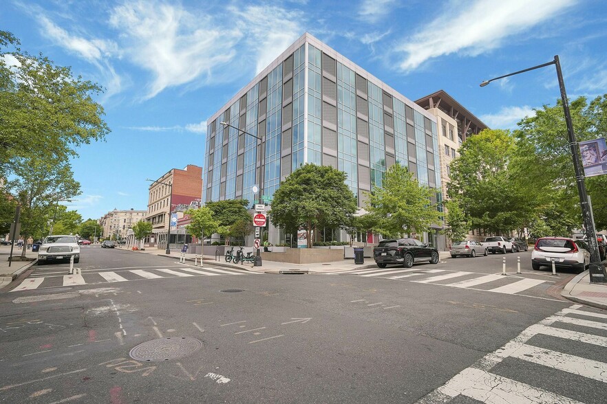 2001 S St NW, Washington, DC à louer - Photo de l’immeuble – Image 2 sur 50