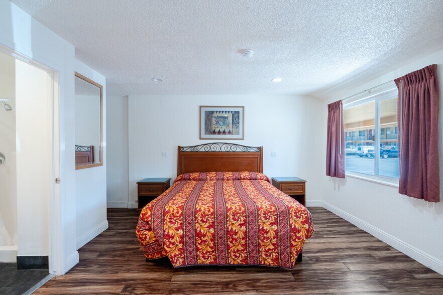 9515 Folsom Blvd, Sacramento, CA à vendre - Photo de l’immeuble – Image 3 sur 45