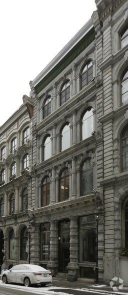 440 Rue Sainte-Hélène, Montréal, QC à vendre - Photo principale – Image 1 sur 6