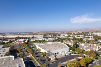 4 Studebaker, Irvine, CA - VUE AÉRIENNE  vue de carte - Image1