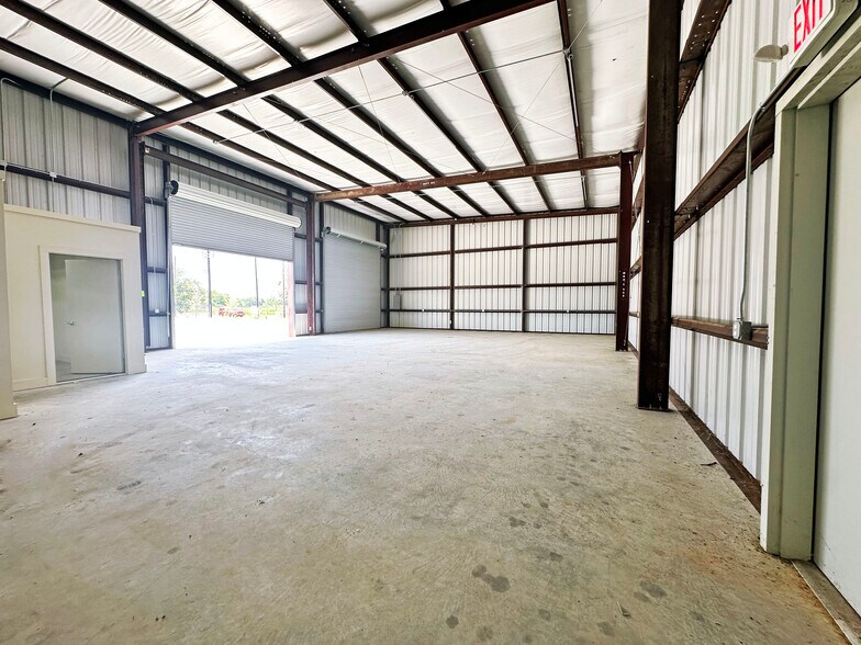 14625 Minetta St, Houston, TX à louer - Photo intérieure – Image 2 sur 5